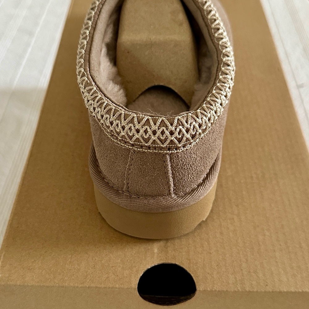 UGG Tasman Slip-On Shoes - Picture 4 of 8